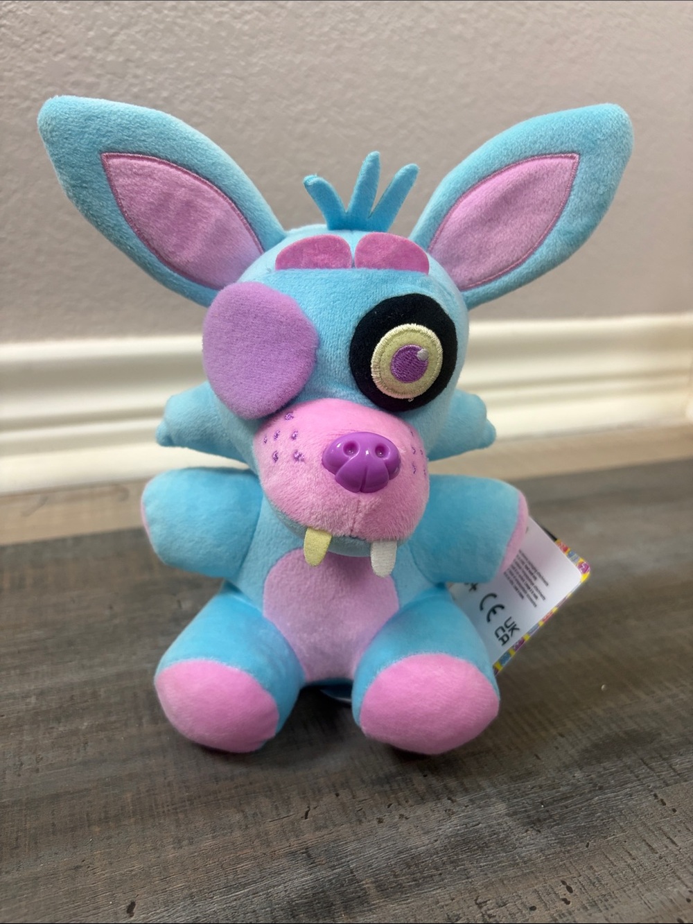 Funko Five Nights at Freddy's Spring Colorway Foxy plush NWT
